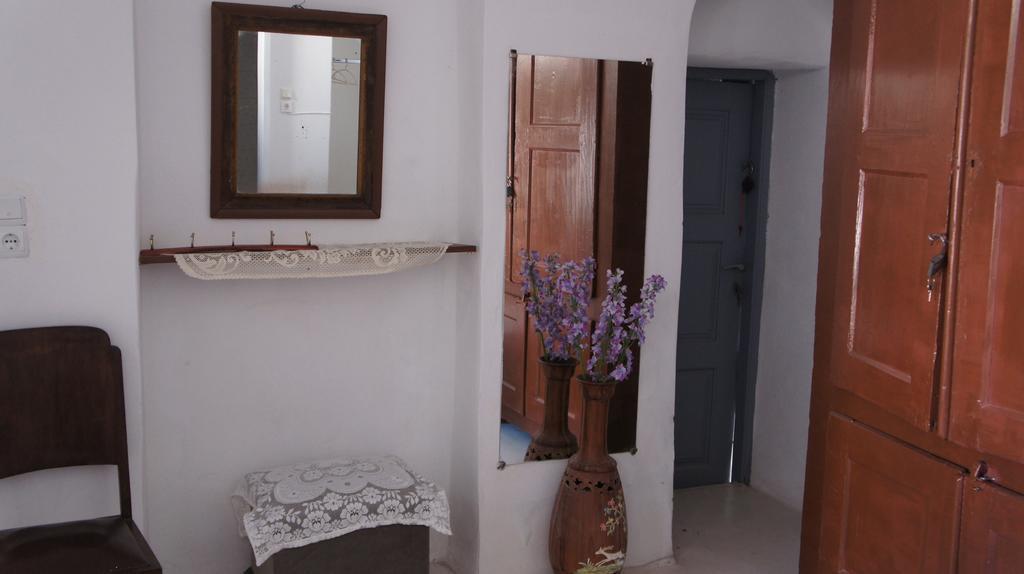 Marcos Rooms Oia  Exterior photo