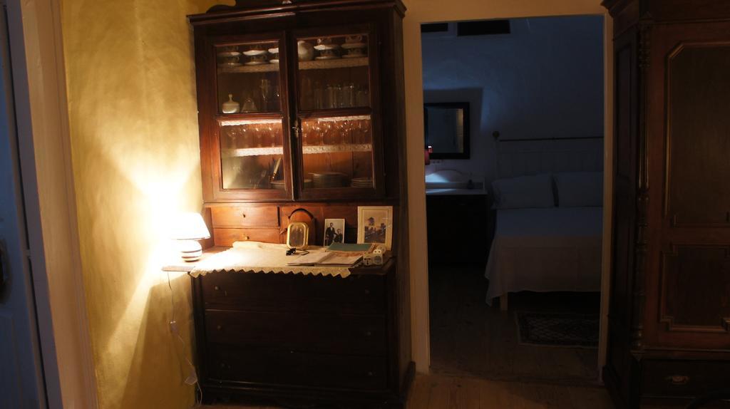 Marcos Rooms Oia  Exterior photo